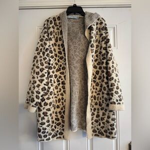 🩵2 for $35🩵 Michelle Nicole Cream and Brown Leopard Teddy Jacket